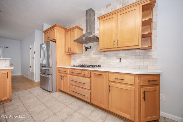 2808 Hickory Lane, Ocean Springs, MS 39564