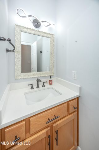 2808 Hickory Lane, Ocean Springs, MS 39564