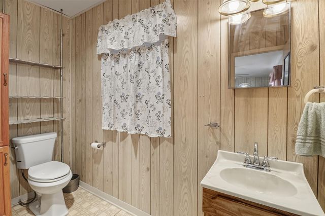 601 Lakeshore LOOP, Tow, TX 78672