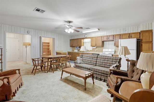 601 Lakeshore LOOP, Tow, TX 78672