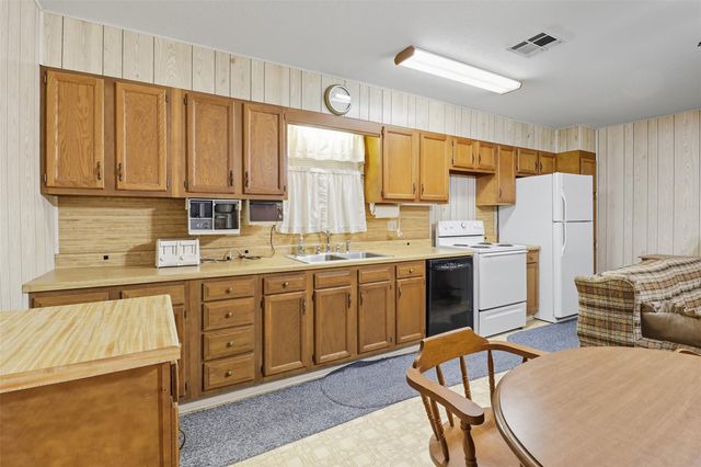 601 Lakeshore LOOP, Tow, TX 78672