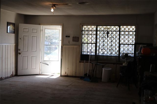 8437 Carolwood Drive, Houston, TX 77028