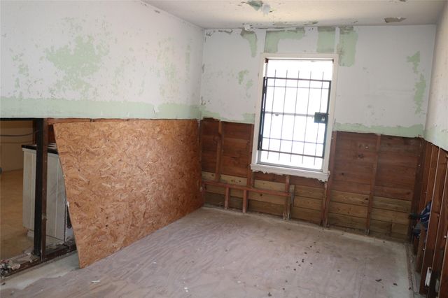 8437 Carolwood Drive, Houston, TX 77028