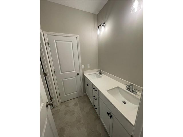 1550 100th Avenue NW, Coon Rapids, MN 55433