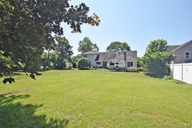587 Johnson Avenue, Ronkonkoma, NY 11779