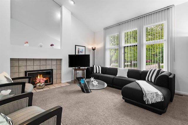33801 York Ridge Street, Farmington Hills, MI 48331