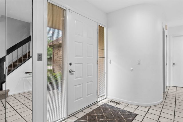 33801 York Ridge Street, Farmington Hills, MI 48331