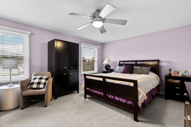 33801 York Ridge Street, Farmington Hills, MI 48331