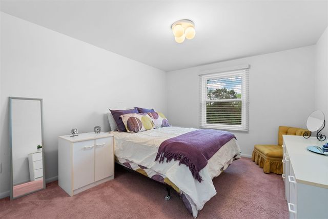 33801 York Ridge Street, Farmington Hills, MI 48331