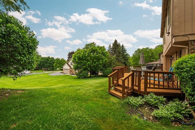 33801 York Ridge Street, Farmington Hills, MI 48331