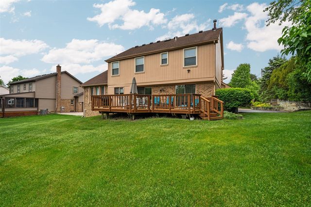 33801 York Ridge Street, Farmington Hills, MI 48331