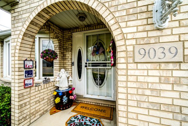 9039 S Central Avenue, Oak Lawn, IL 60453