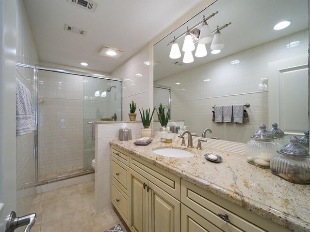 13588 Cross Pointe Drive, Palm Beach Gardens, FL 33418