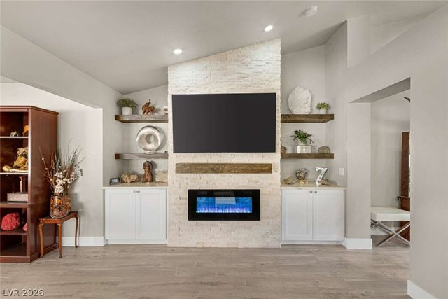 8740 Smokey Drive, Las Vegas, NV 89134