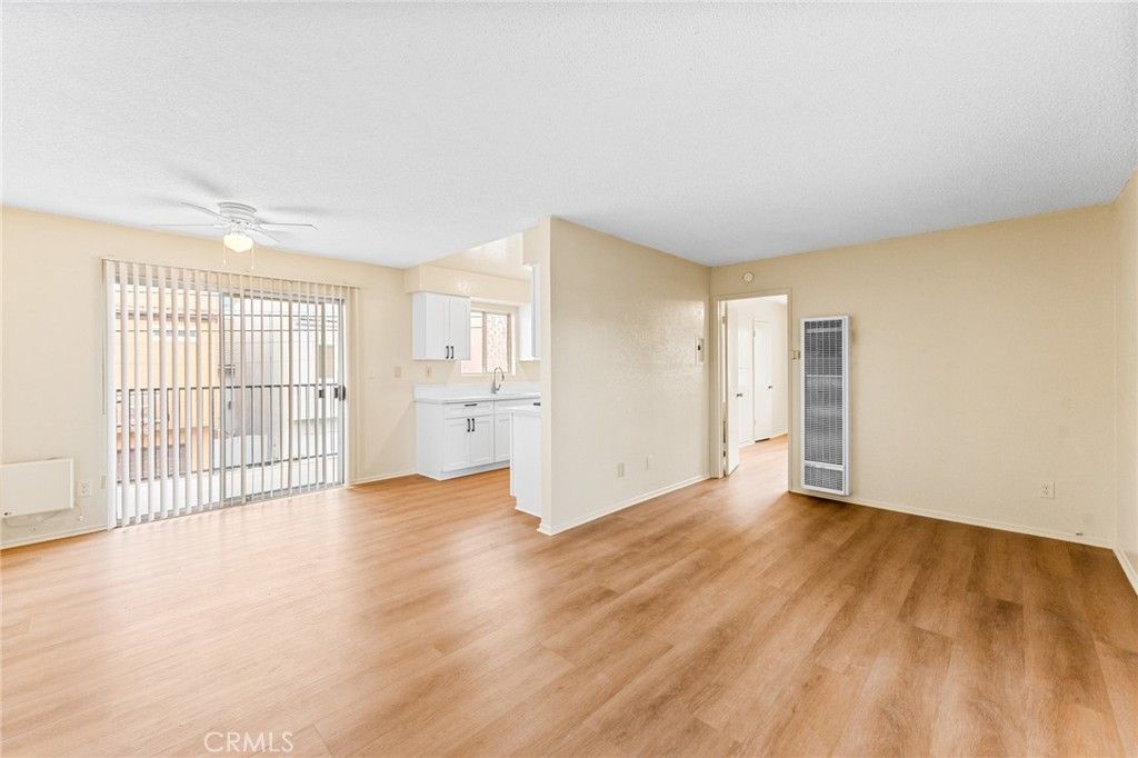 Image 13 of property listing at 221 10th Street, Huntington Beach, CA 92648