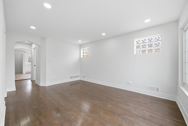 114 W 126th Place, Chicago, IL 60628