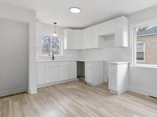 114 W 126th Place, Chicago, IL 60628