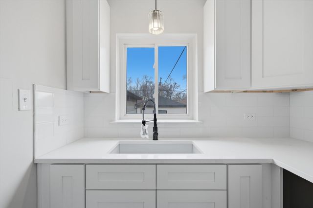 114 W 126th Place, Chicago, IL 60628