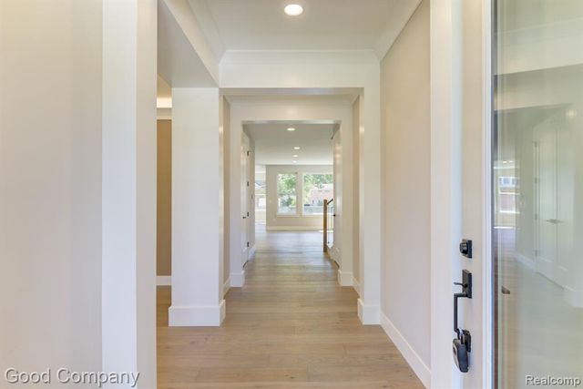808 Irving Avenue, Royal Oak, MI 48067