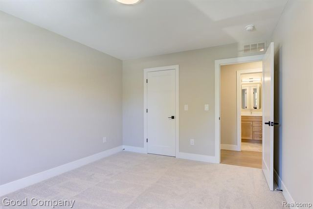 808 Irving Avenue, Royal Oak, MI 48067