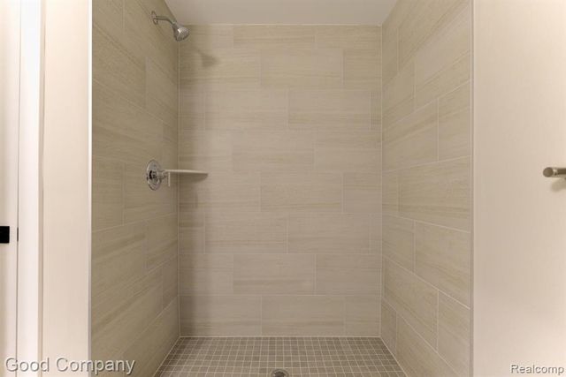 808 Irving Avenue, Royal Oak, MI 48067
