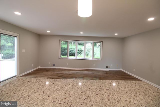 3817 CHANEL RD, Annandale, VA 22003