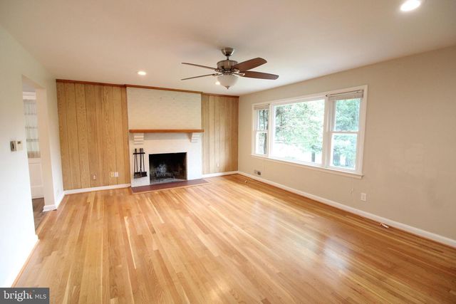 3817 CHANEL RD, Annandale, VA 22003