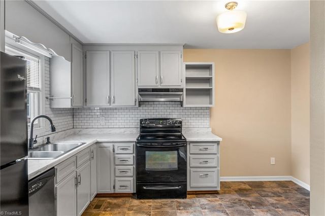 1706 E Cone Boulevard, Greensboro, NC 27405