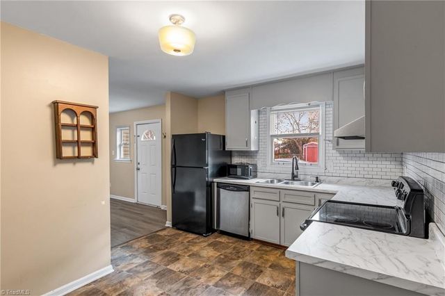 1706 E Cone Boulevard, Greensboro, NC 27405