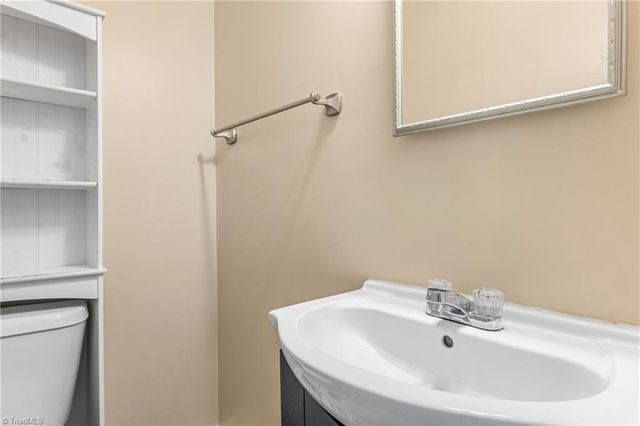 1706 E Cone Boulevard, Greensboro, NC 27405