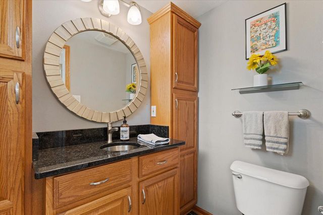 6920 W Armour AVENUE, Greenfield, WI 53220