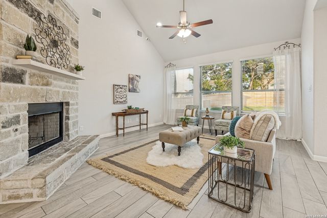 4002 Arena Blanca, San Antonio, TX 78261