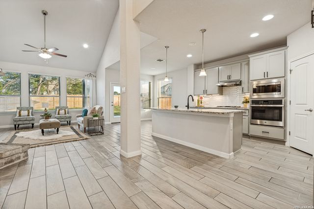 4002 Arena Blanca, San Antonio, TX 78261