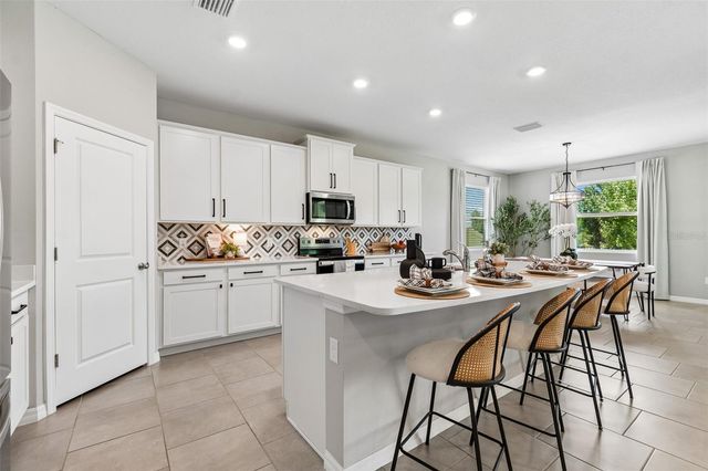 7629 BROAD RIVER AVENUE, Land O Lakes, FL 34638