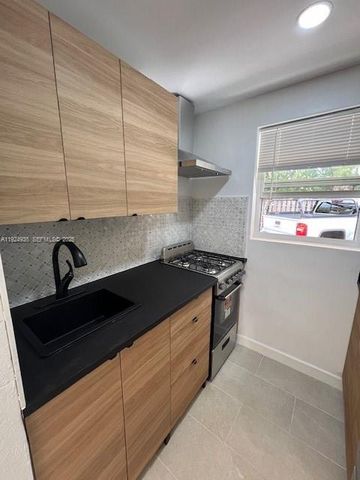 241 S Royal Poinciana Blvd 117, Miami Springs, FL 33166