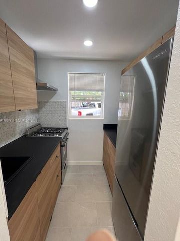 241 S Royal Poinciana Blvd 117, Miami Springs, FL 33166