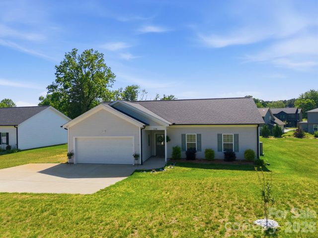 120 Elmwood Road, Statesville, NC 28625
