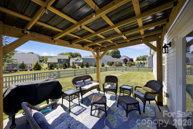 120 Elmwood Road, Statesville, NC 28625