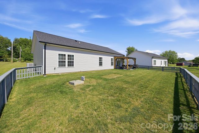 120 Elmwood Road, Statesville, NC 28625