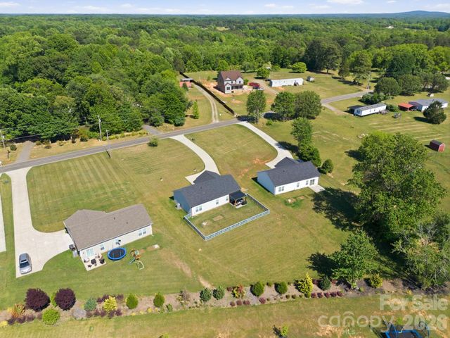 120 Elmwood Road, Statesville, NC 28625