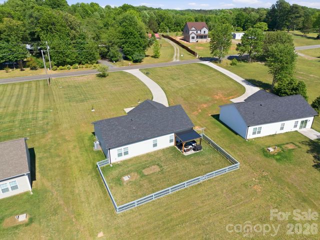 120 Elmwood Road, Statesville, NC 28625