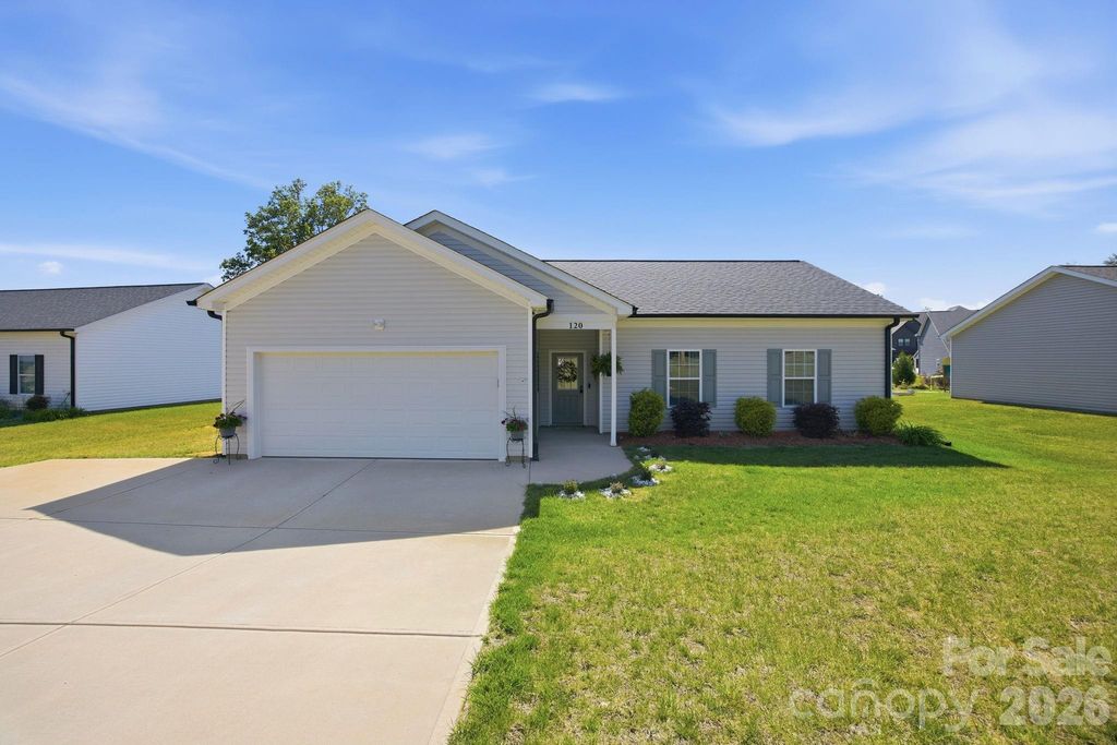 120 Elmwood Road, Statesville, NC 28625