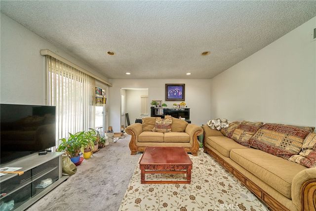 11831 Gothic, Granada Hills, CA 91344