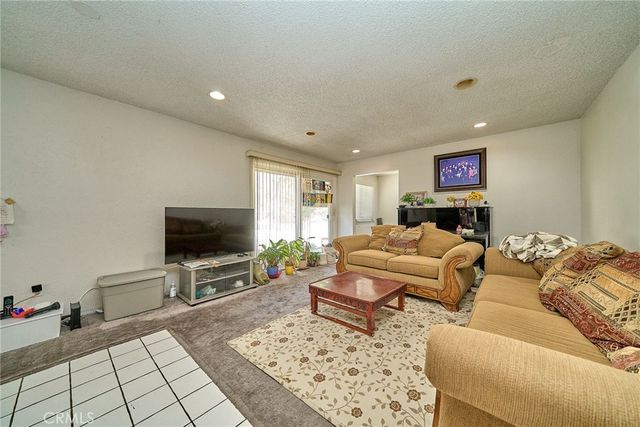 11831 Gothic, Granada Hills, CA 91344