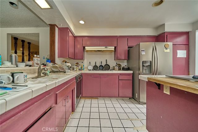 11831 Gothic, Granada Hills, CA 91344
