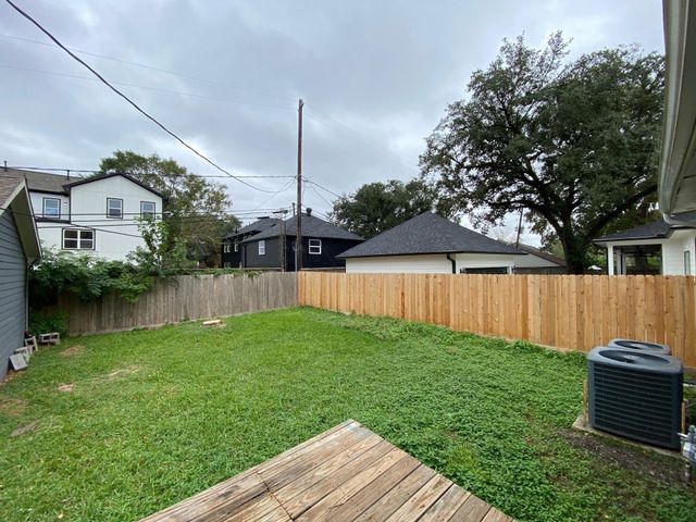 3209 Milburn Street, Houston, TX 77021