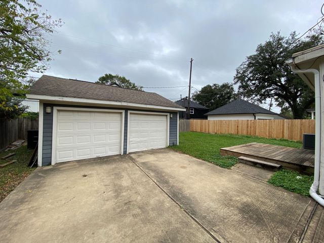 3209 Milburn Street, Houston, TX 77021