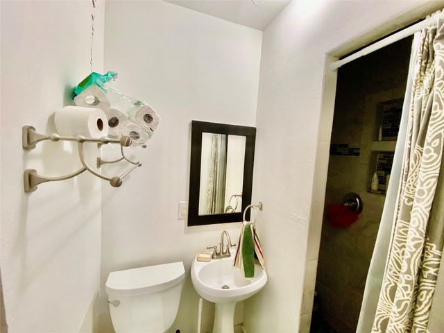 3209 Milburn Street, Houston, TX 77021