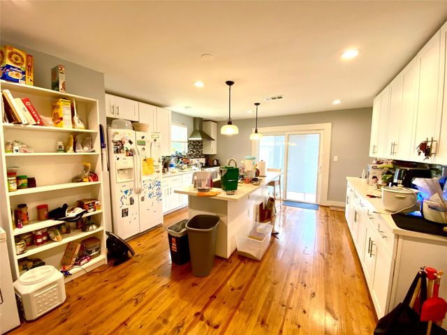 3209 Milburn Street, Houston, TX 77021