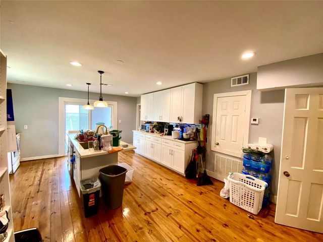 3209 Milburn Street, Houston, TX 77021